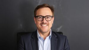 Jakie czynniki warto przeanalizować przed założeniem firmy? praktyczny przewodnik dla przedsiębiorców